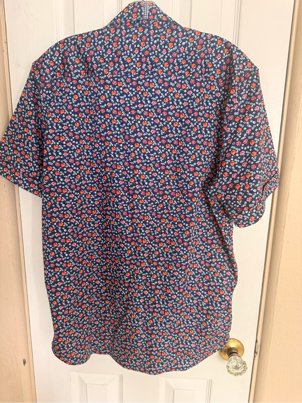 Robert Graham, short sleeve floral button down shirt - Picture 2 of 4